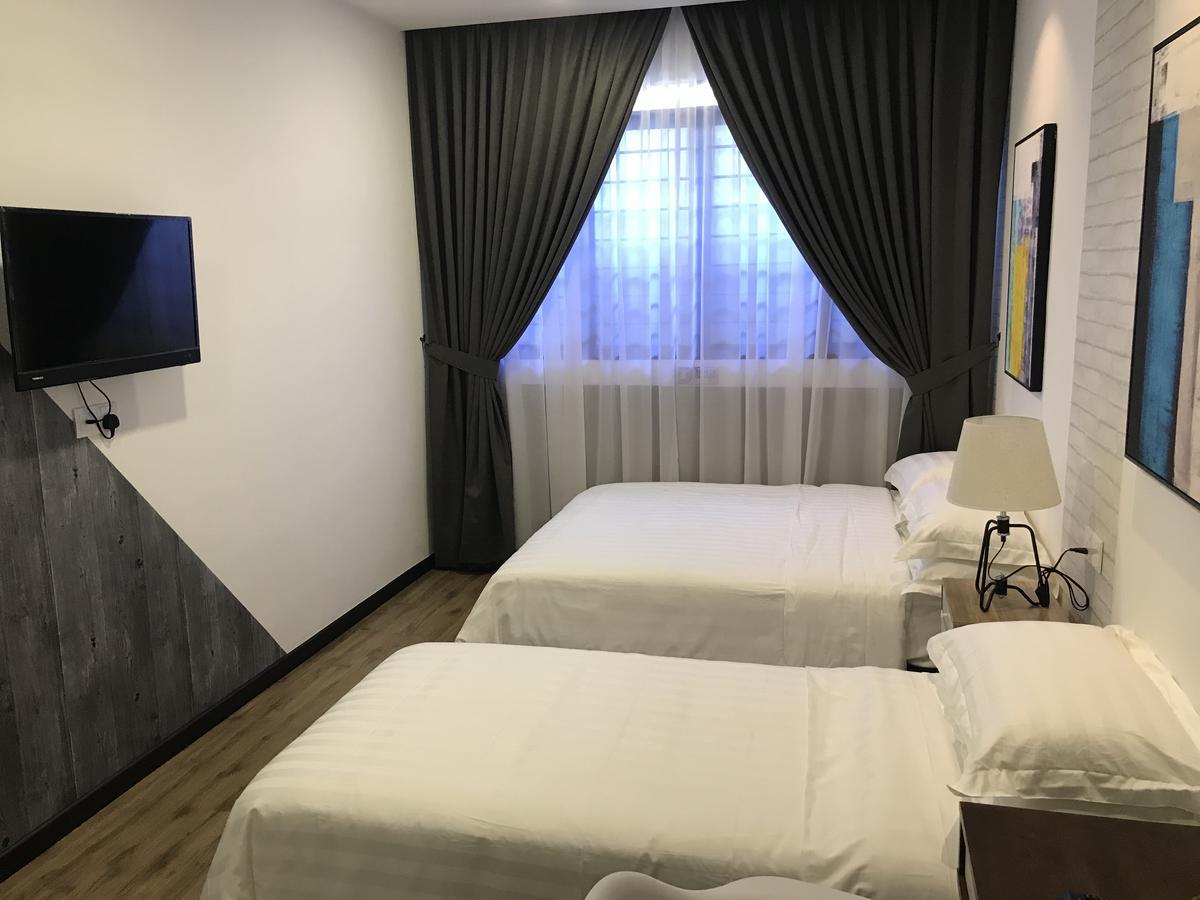 W Boutique 10Pax With Family Karaoke Apartment Ipoh Exterior photo